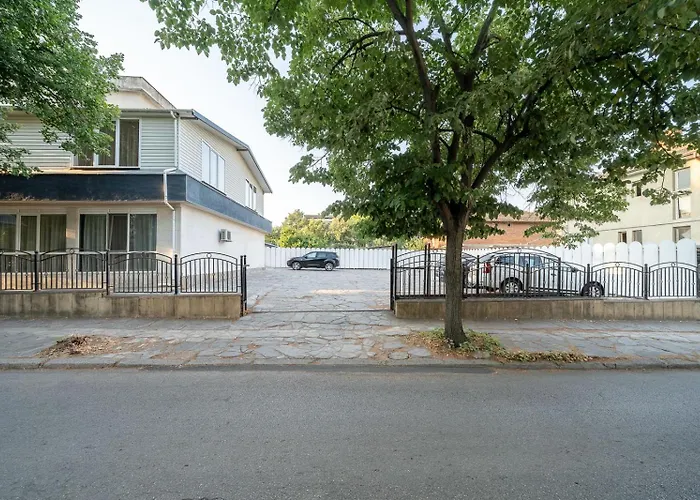 Hotel орфей Kyrdżali